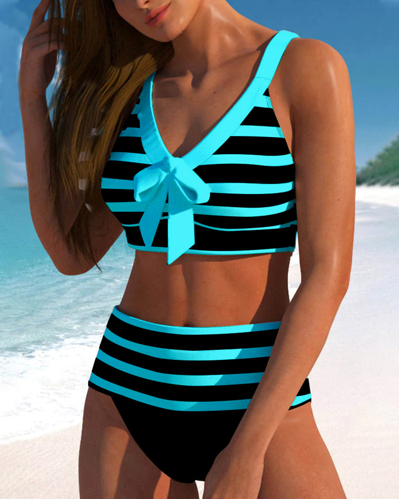 Bikinis de talle alto a rayas
