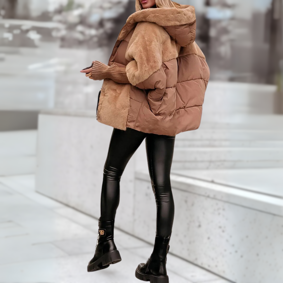 Delfina | Chaqueta con capucha de felpa lujosa