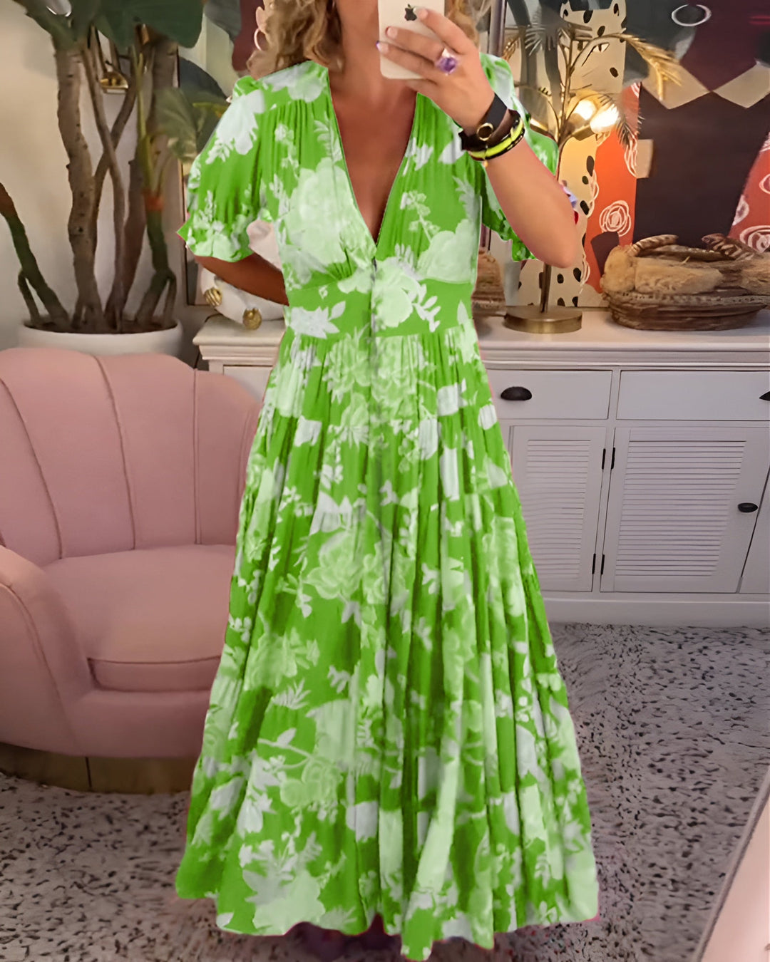 Carine | Vestido con bolsillos, cuello en V y estampado floral