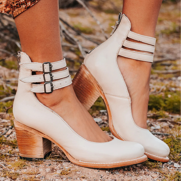 GINEVRA | Escote con cintarones
