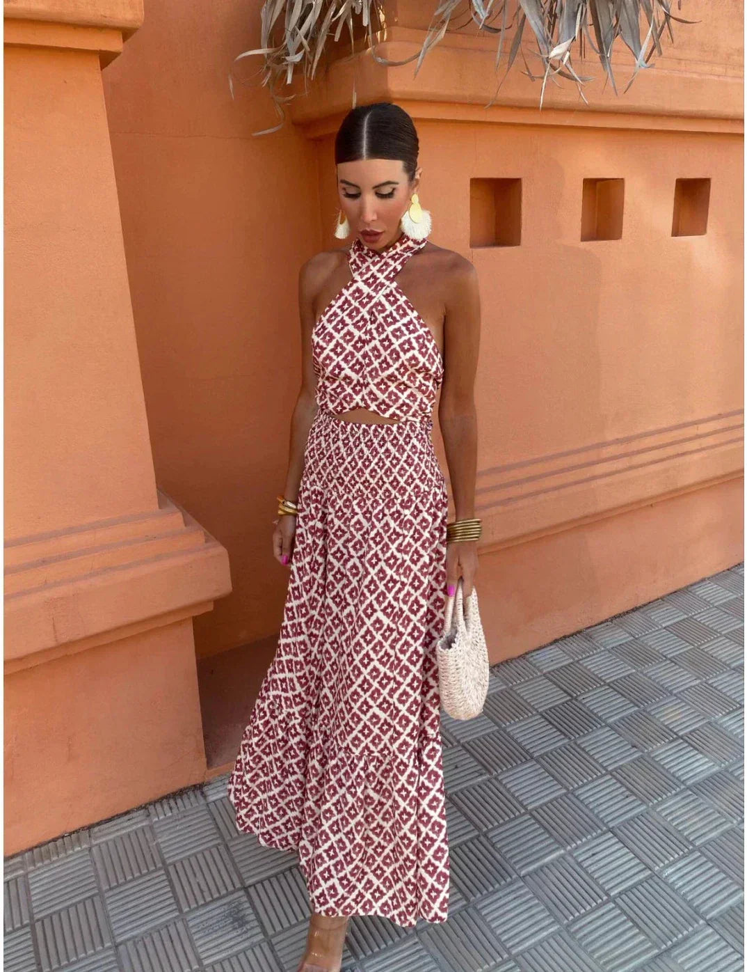 Mickay | Vestido midi elegante fruncido con hombros descubiertos