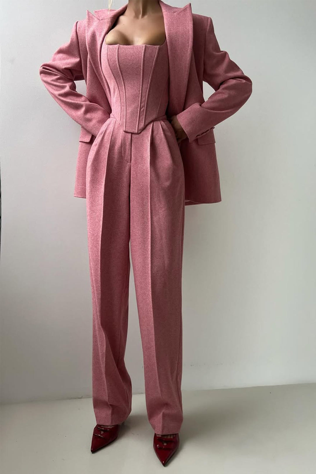 Dolce | Traje Sofisticado de Tres Piezas Entallado