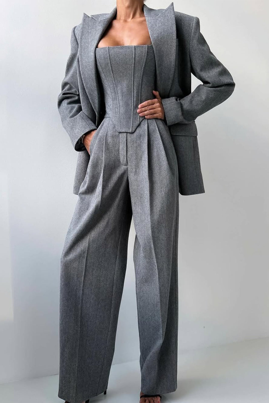 Dolce | Traje Sofisticado de Tres Piezas Entallado