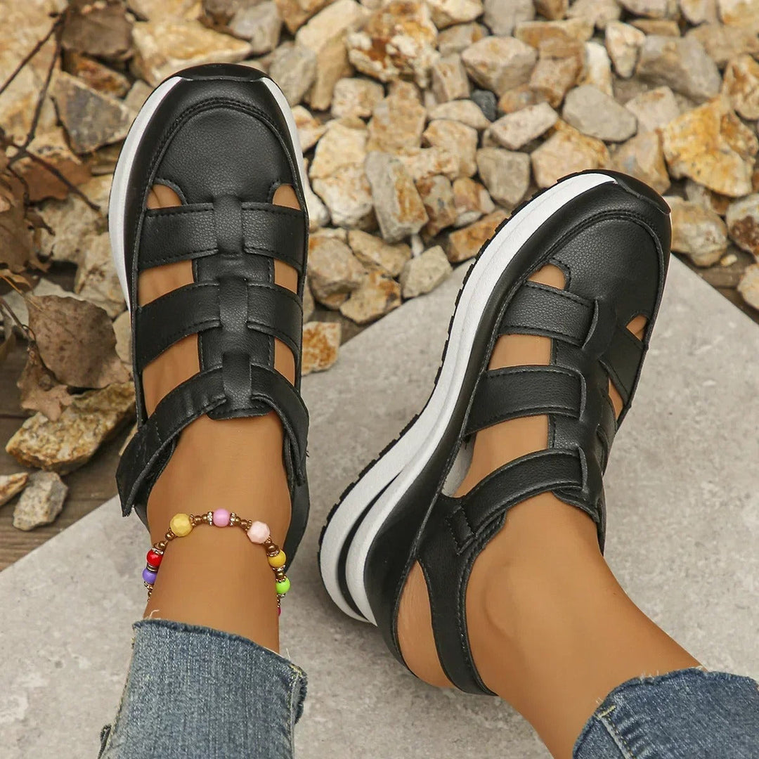 Valeria | Sandalias deportivas con plataforma y tiras cruzadas