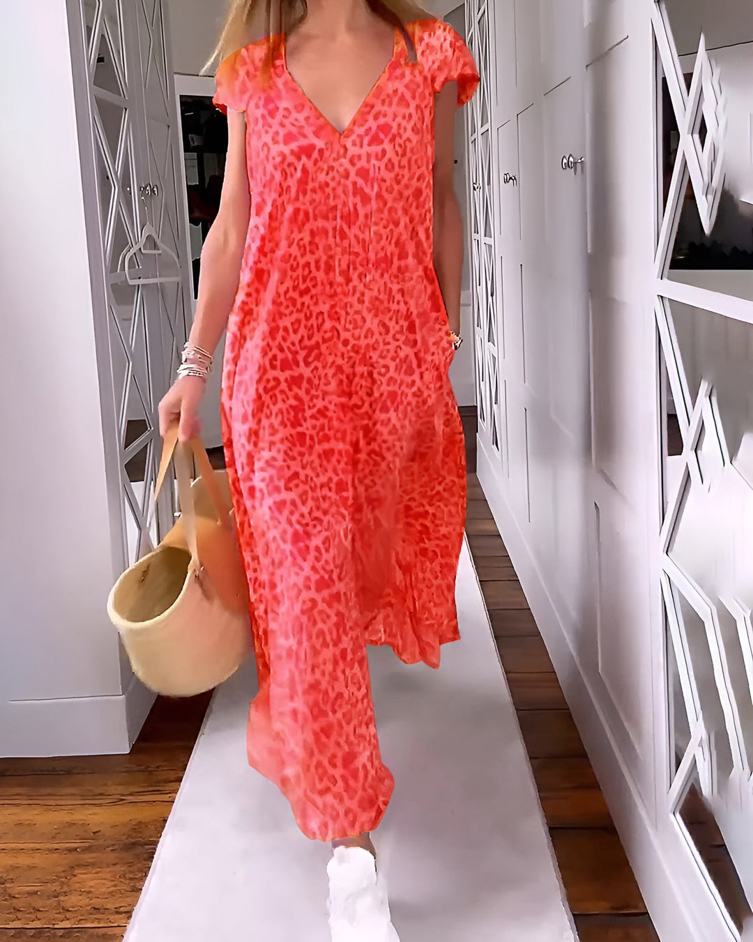 Véronique | Vestido largo con escote en V estampado y mangas cortas