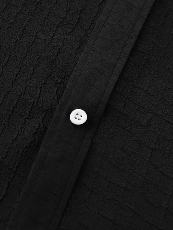 Camisa de manga corta casual de color sólido con rayas de textura irregular para hombre